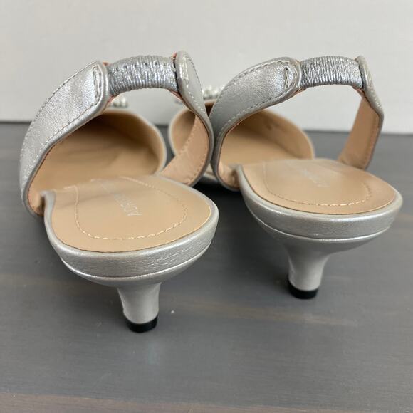 Adrienne Vittadini Suze Kitten Heels Slingback Size 7.5M Silver Pointed Toe NEW - Picture 5 of 10